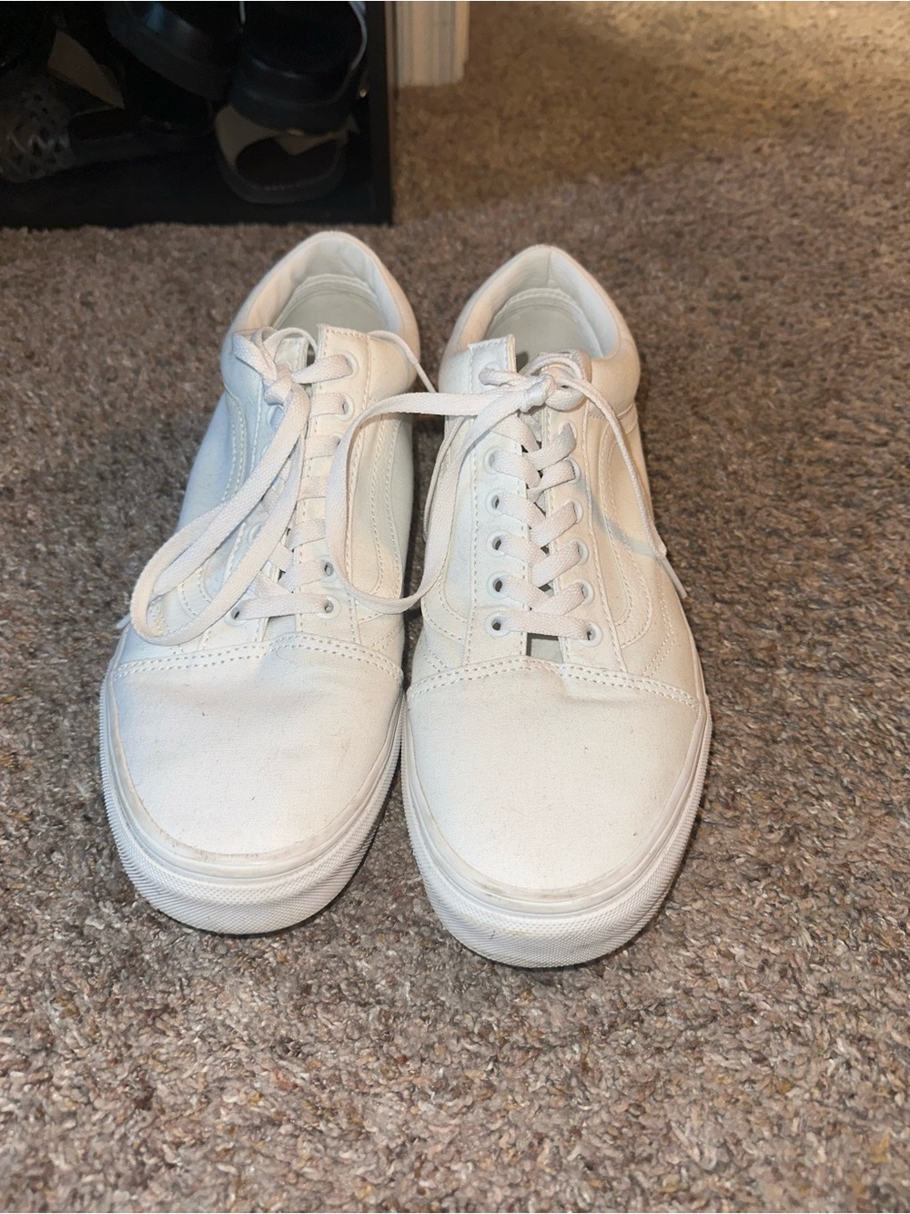 Men's Classic Vans White Low-Top Canvas Sneakers